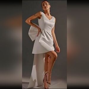 MISS VEIL Satin V Neck Sleeveless Mini With Large Back Bow Train. White. XL NWT